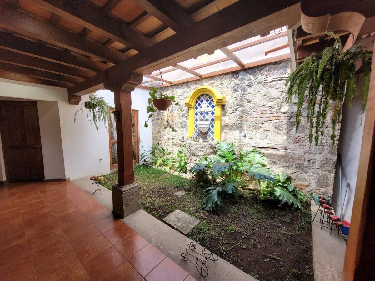 Amplia Casa Antigua Guatemala Con Pergola Y Jardin Villa Buitenkant foto