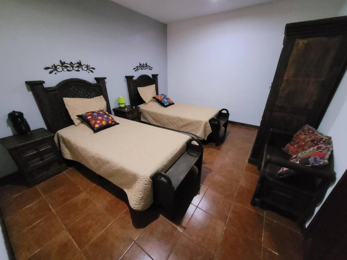 Amplia Casa Antigua Guatemala Con Pergola Y Jardin Villa Buitenkant foto